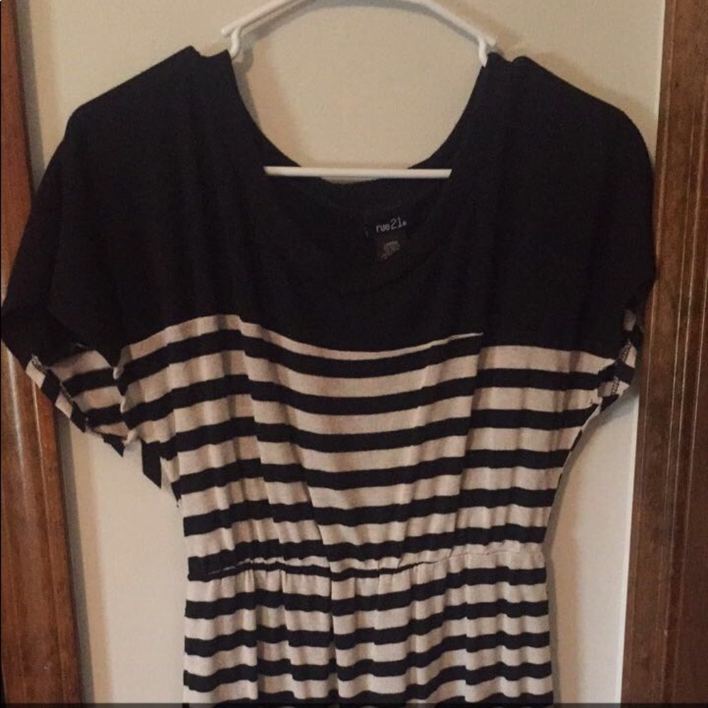 Rue 21 dress
